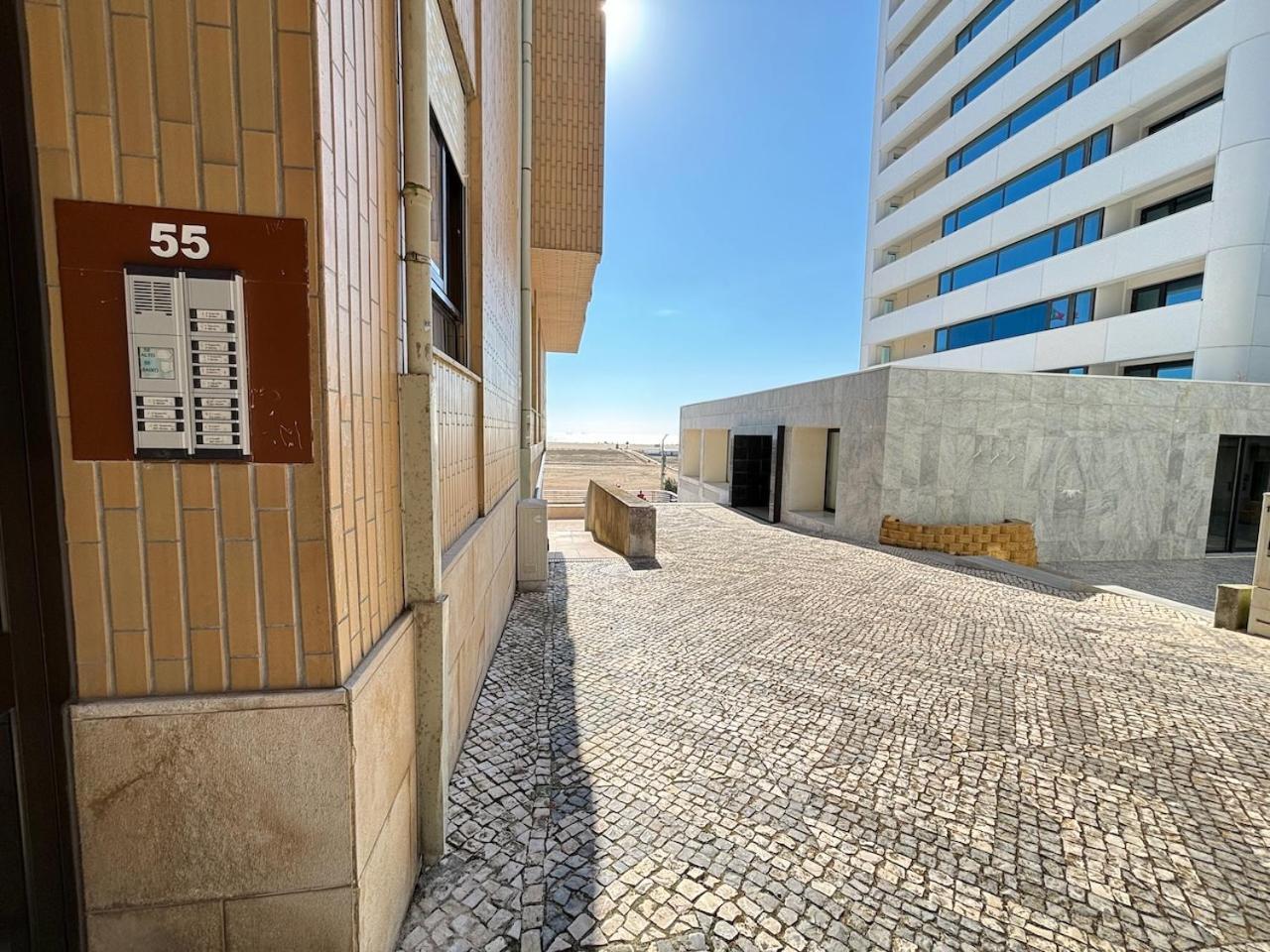 Two Bedroom Apartment Near Beach And Casino Figueira da Foz Luaran gambar
