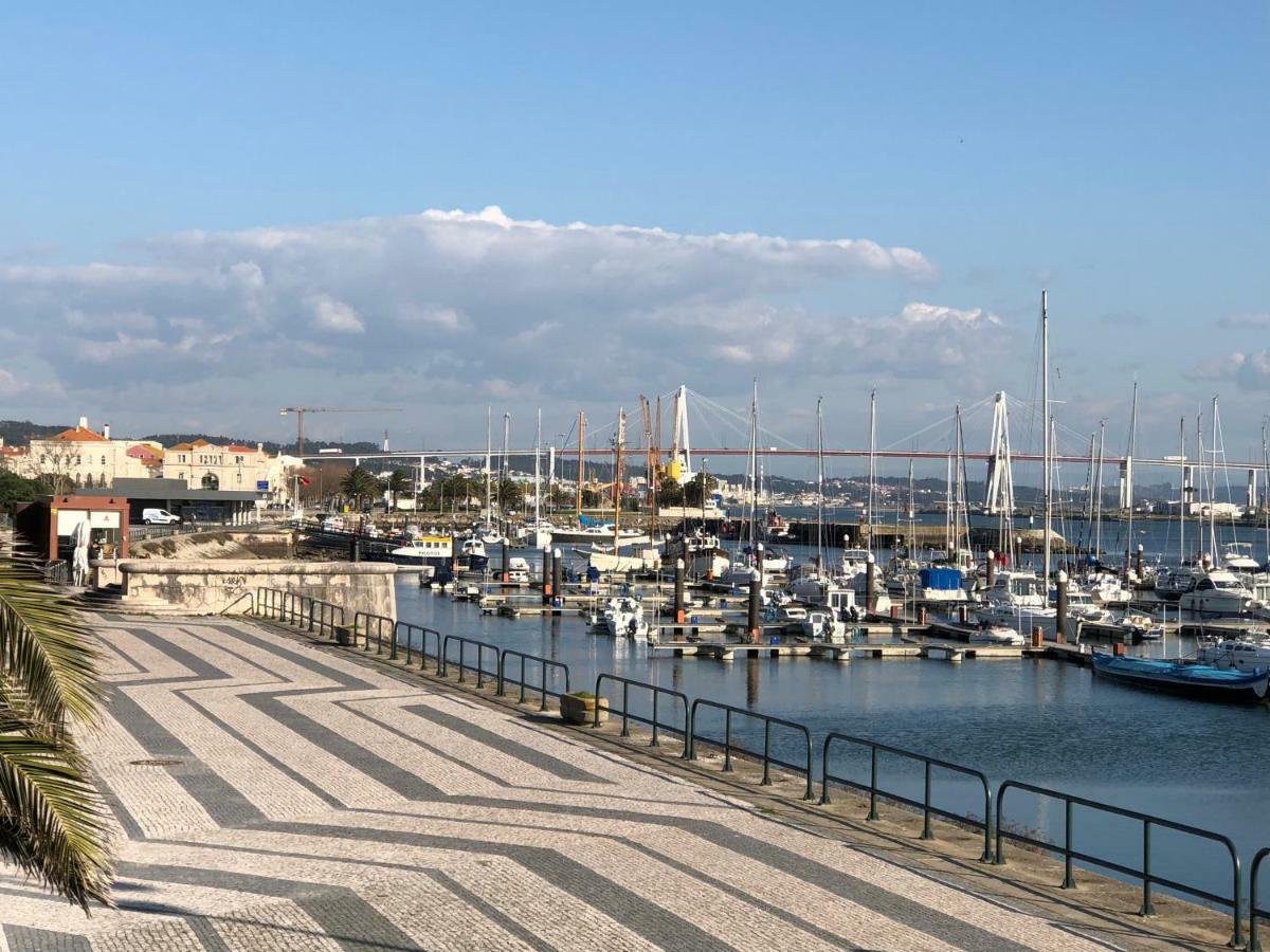 Two Bedroom Apartment Near Beach And Casino Figueira da Foz Luaran gambar