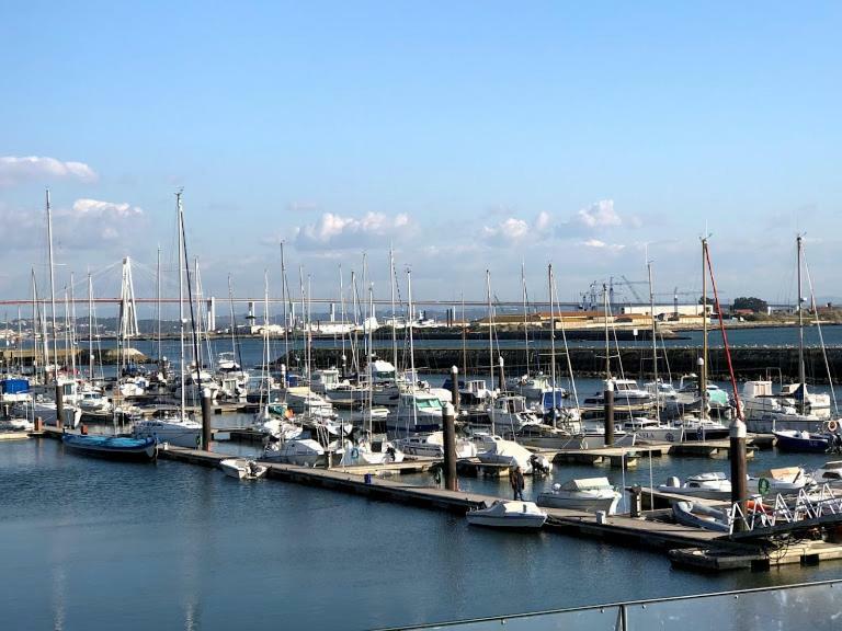 Two Bedroom Apartment Near Beach And Casino Figueira da Foz Luaran gambar